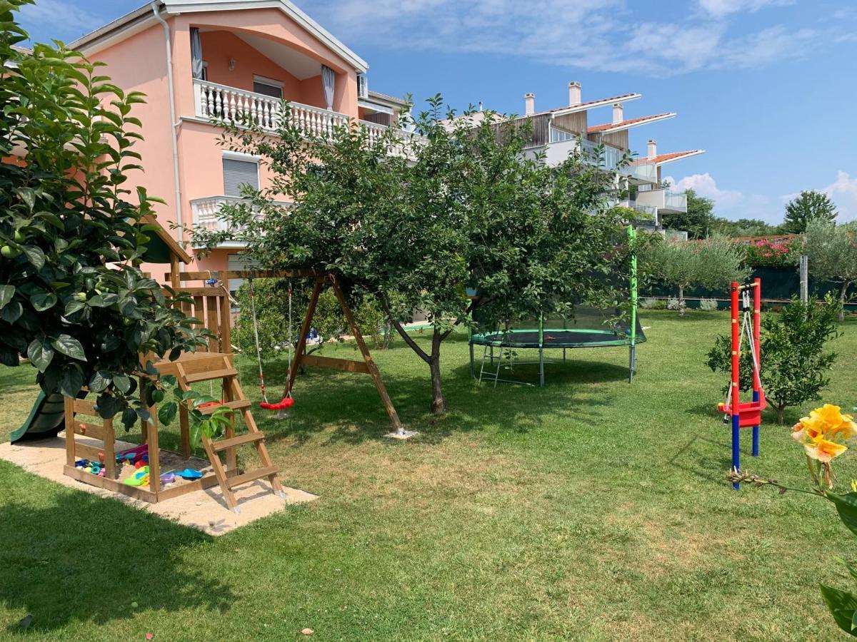 Apartments Rosa Umag Exterior photo