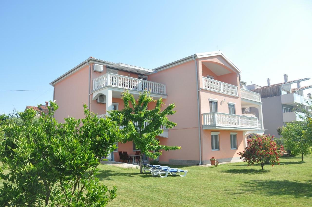 Apartments Rosa Umag Exterior photo
